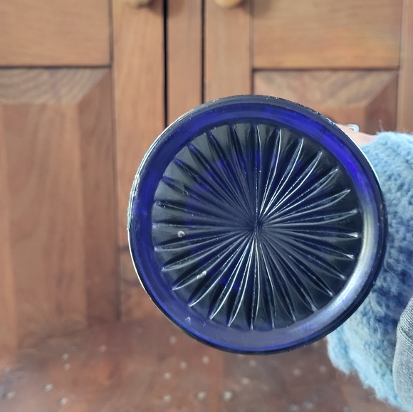 Fenton Carnival Glass Vase - Picture 5 of 14